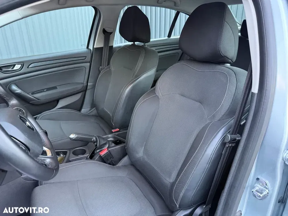 Renault Mégane — imagine 6