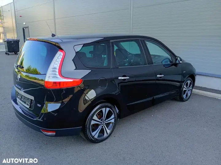 Renault Grand Scenic TCe 130 Bose Edition
