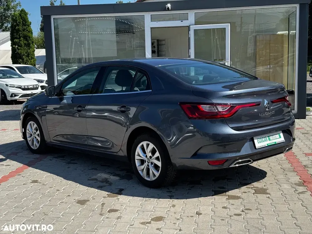 Renault Mégane TCe 114 GPF Zen — imagine 4