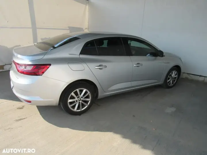 Renault Mégane IV Blue dCi 116 EDC Intens