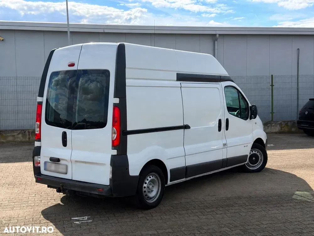 Renault Trafic — imagine 3