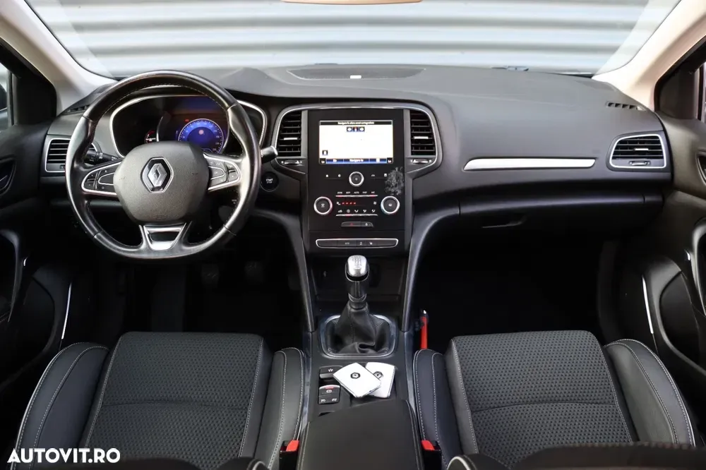 Renault Mégane IV TCe 140 GPF BOSE EDITION — imagine 5