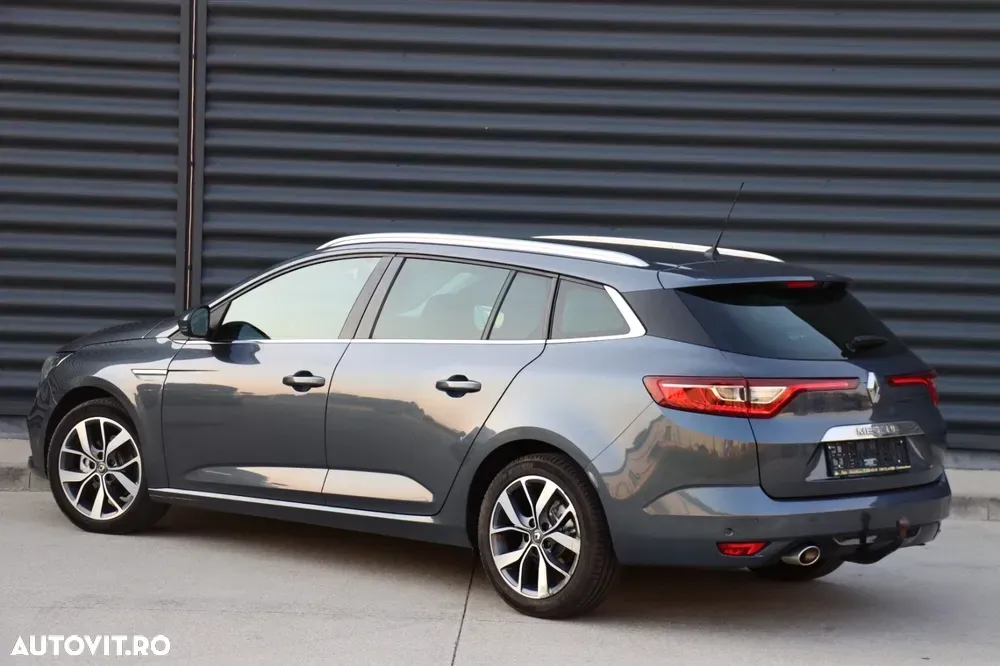 Renault Mégane IV TCe 140 GPF BOSE EDITION — imagine 3