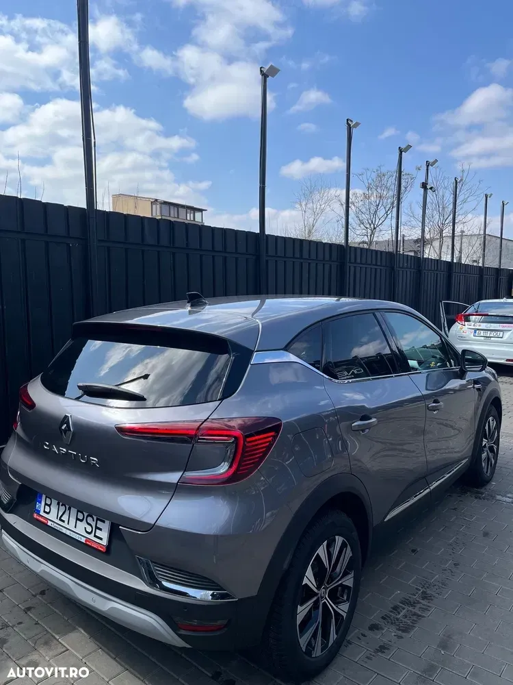 Renault Captur II 140 EDC MHEV Techno — imagine 3
