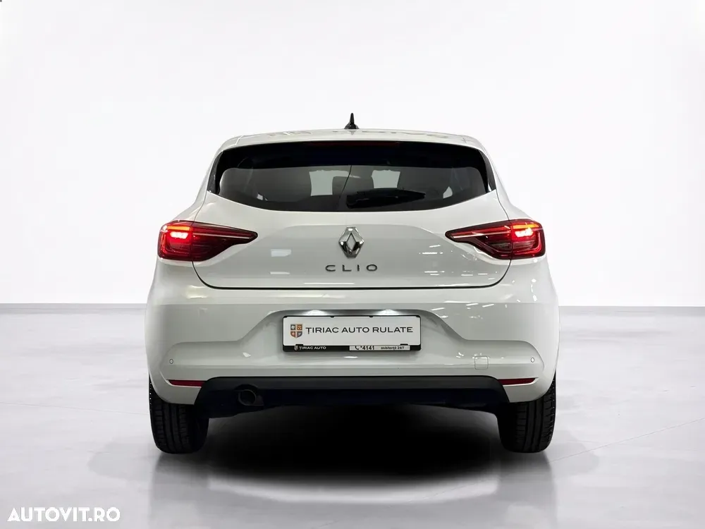 Renault Clio — imagine 4
