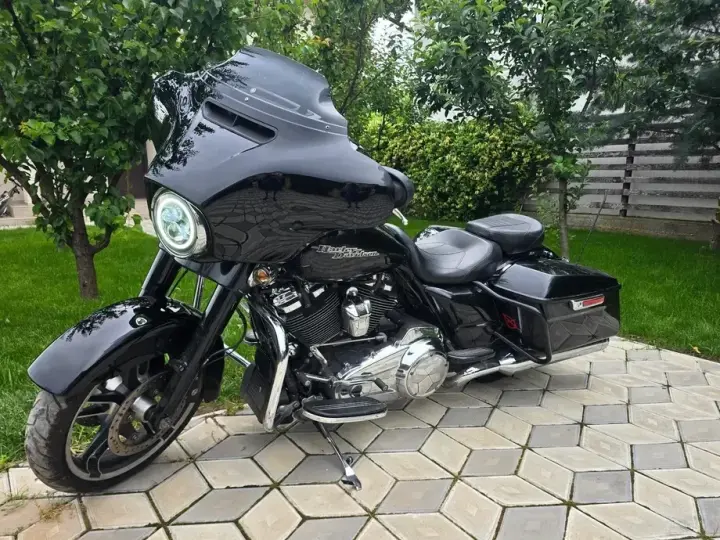 Harley-Davidson Street Glide Special
