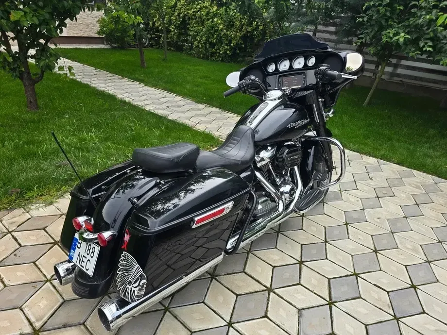 Harley-Davidson Street Glide Special — imagine 2
