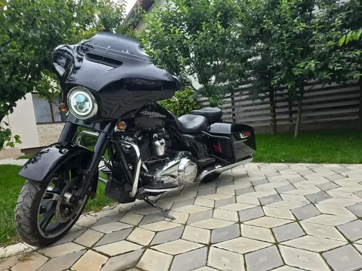Harley-Davidson Street Glide Special