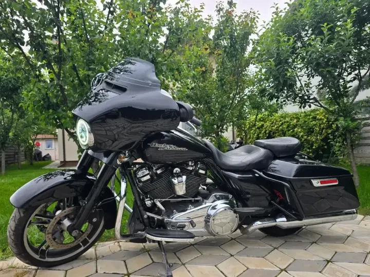 Harley-Davidson Street Glide Special