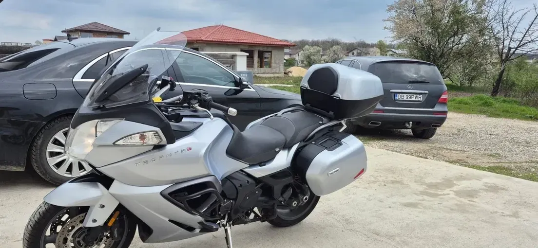Triumph Trophy SE — imagine 3