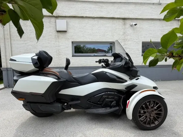 Can-Am Spyder