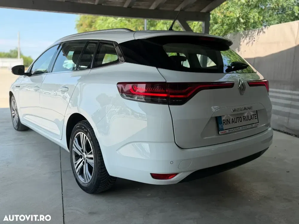 Renault Mégane IV TCe 140 GPF BUSINESS EDITION — imagine 5