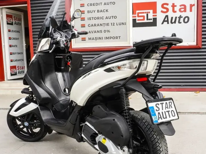 Piaggio MP3 300 Sport