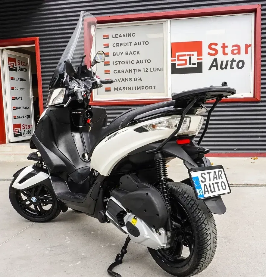 Piaggio MP3 300 Sport — imagine 4