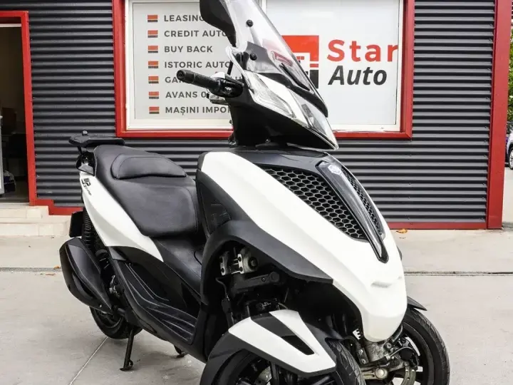 Piaggio MP3 300 Sport