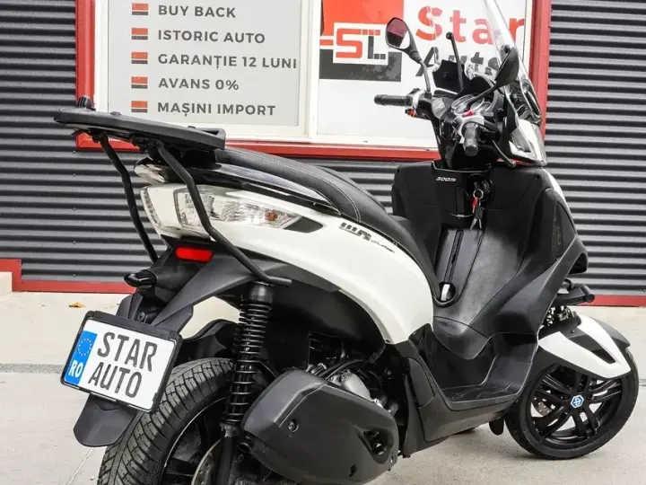 Piaggio MP3 300 Sport