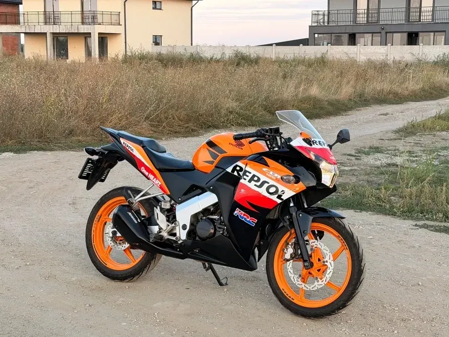 Honda CBR 125R — imagine 2