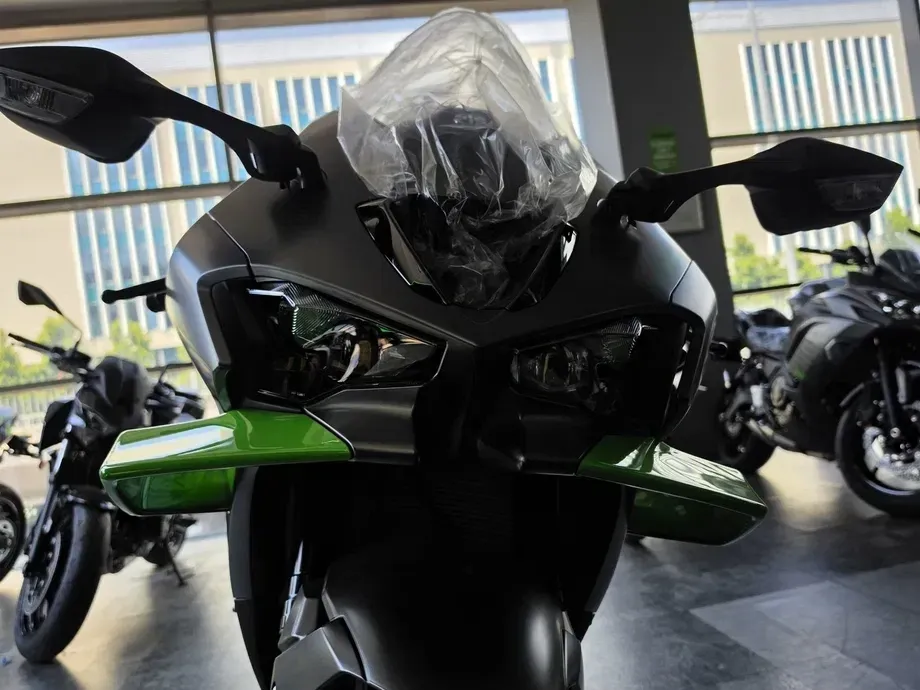 Kawasaki Ninja ZX-10R — imagine 2