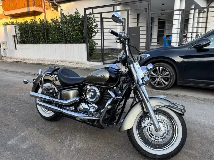 Yamaha XVS 1100 V-Star Classic