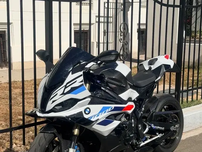 BMW S1000RR