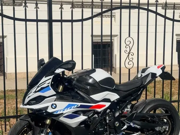 BMW S1000RR