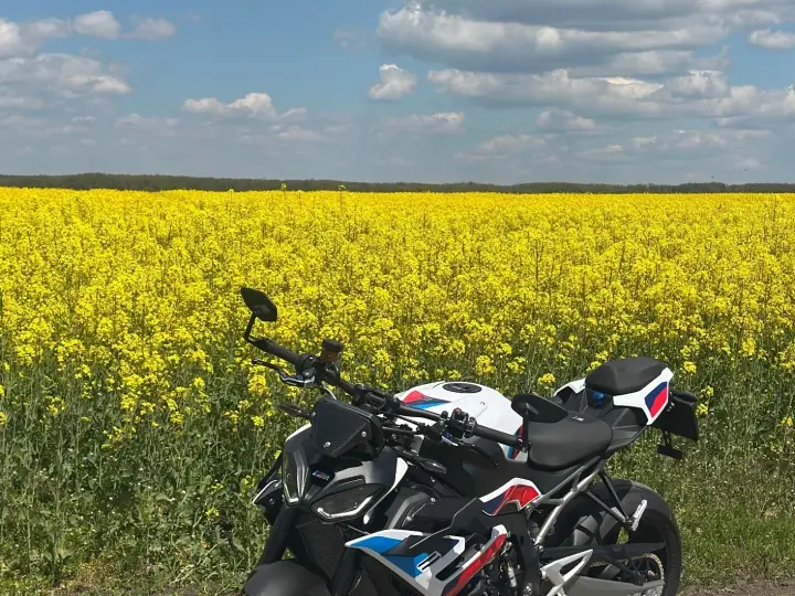 BMW M 1000 R