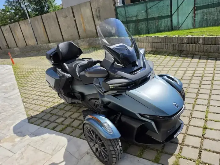 Can-Am Spyder