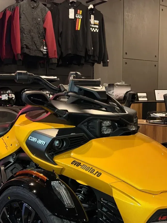 Can-Am Spyder — imagine 3