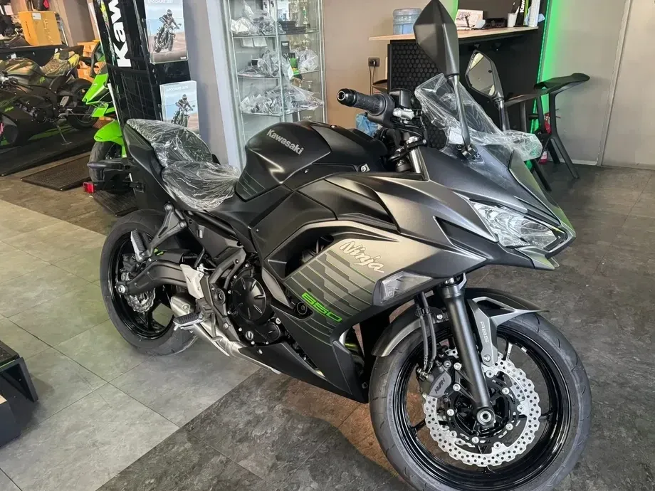Kawasaki Ninja 650 — imagine 2