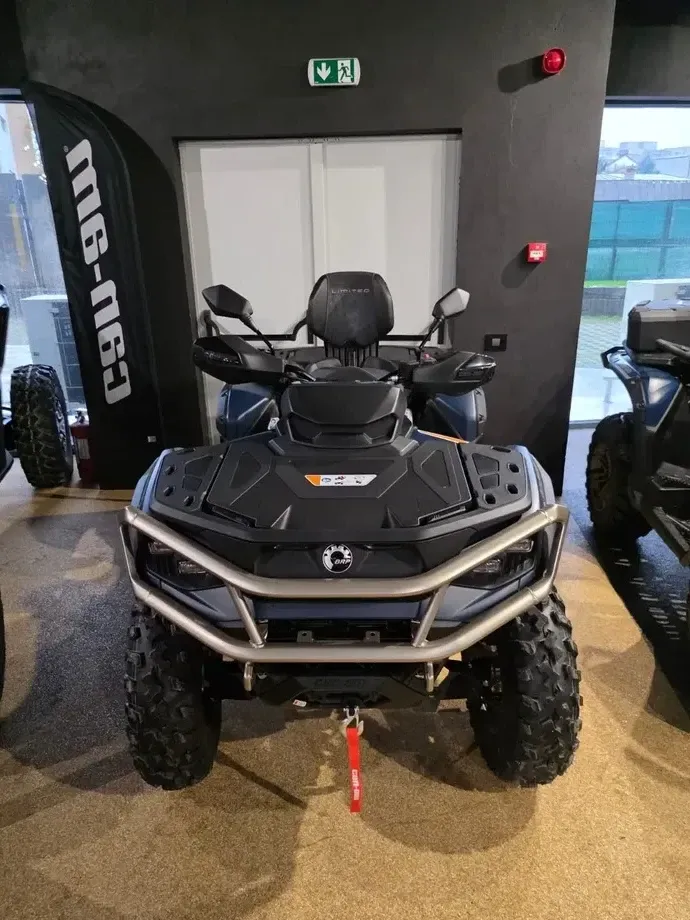 Can-Am Outlander Max — imagine 3