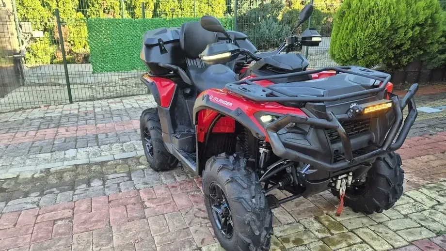 Can-Am Outlander Max — imagine 4