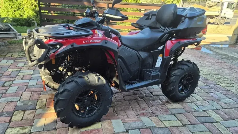Can-Am Outlander Max — imagine 3