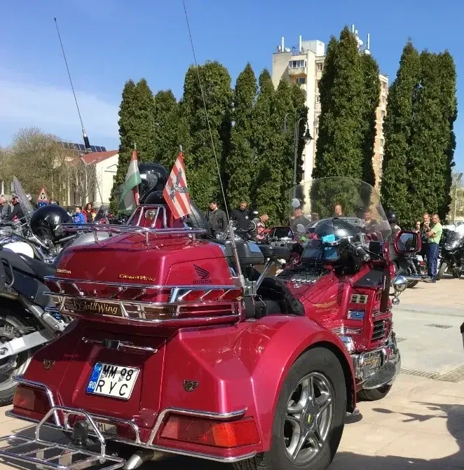 Honda Gold Wing Tour — imagine 2