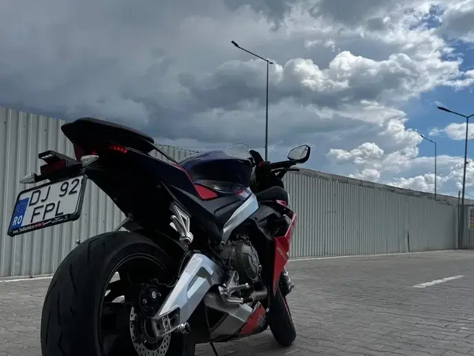 Aprilia RS 660