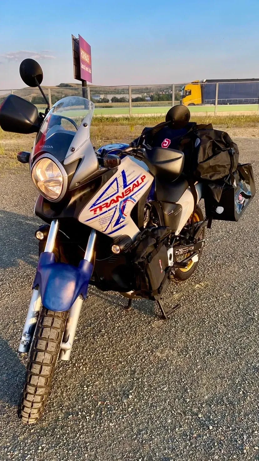 Honda XL 700V Transalp — imagine 2