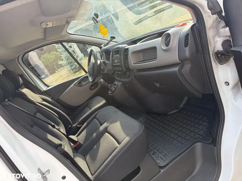 Renault Trafic — imagine 6