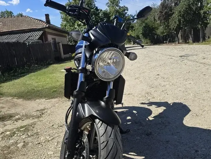 Suzuki SV650