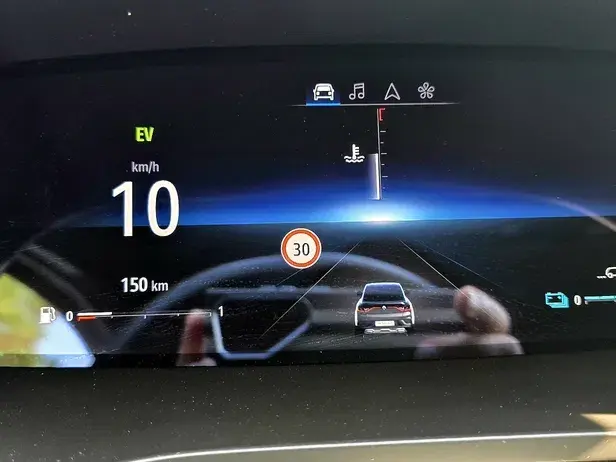 Renault Arkana E-TECH RS Line