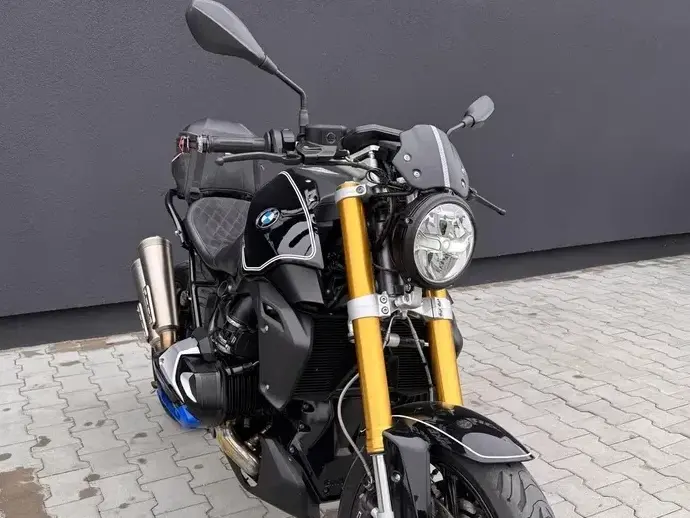 BMW R1250R
