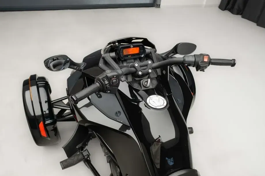 Can-Am Spyder — imagine 6