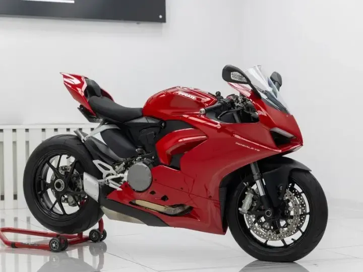 Ducati Panigale V2