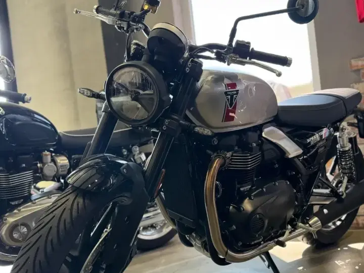 Triumph Speed Twin