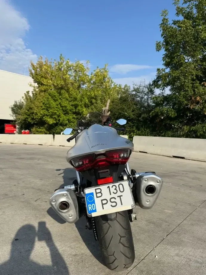 Suzuki GSX 1300R Hayabusa — imagine 3