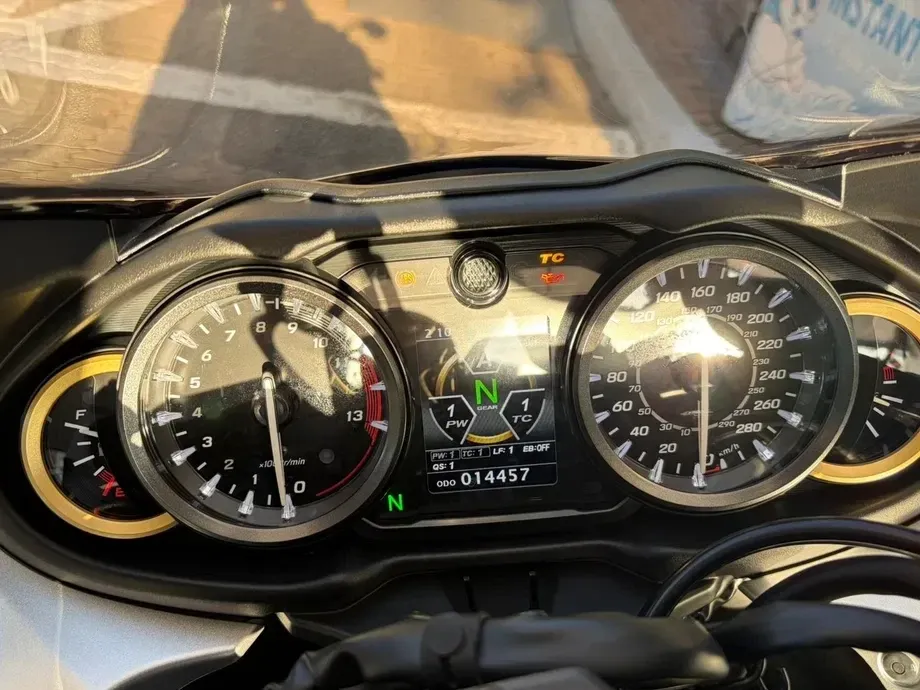 Suzuki GSX 1300R Hayabusa — imagine 4