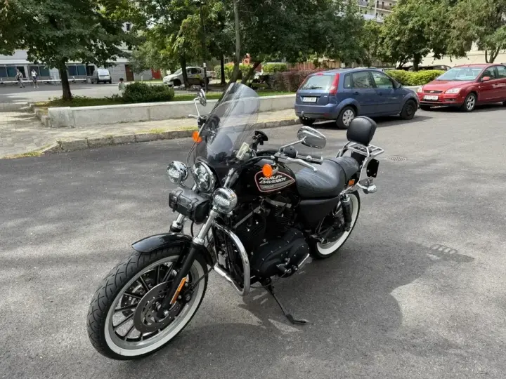 Harley-Davidson XL 883R Sportster