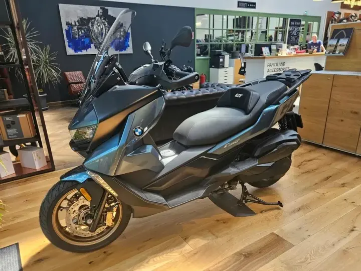 BMW C400GT