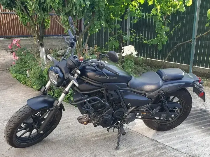 Kawasaki Eliminator 500