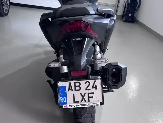 Honda ADV 350