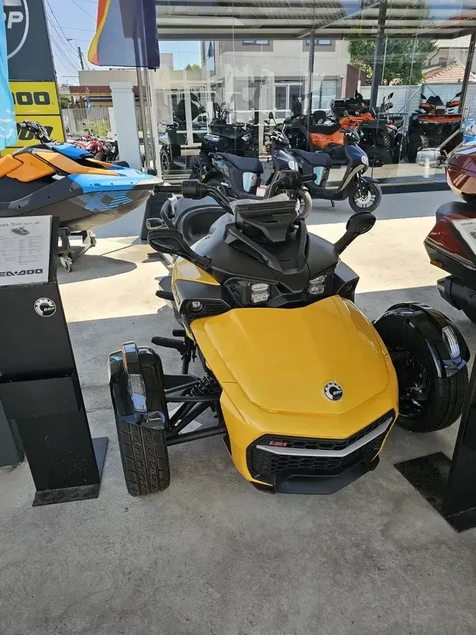 Can-Am Spyder — imagine 5