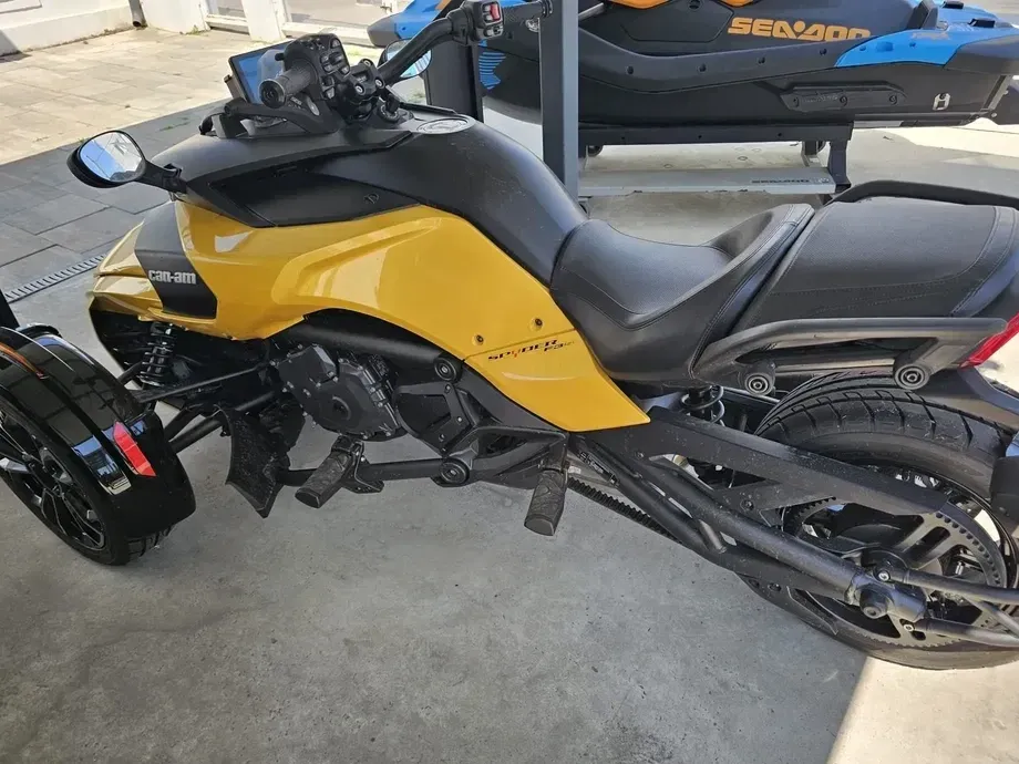Can-Am Spyder — imagine 2